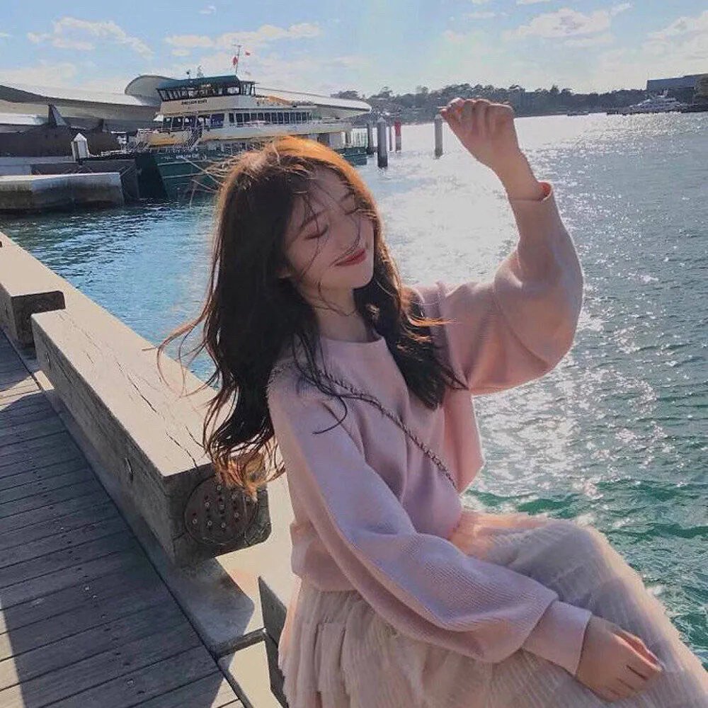 新版《相亲当天豪门继承人拉着我领证》